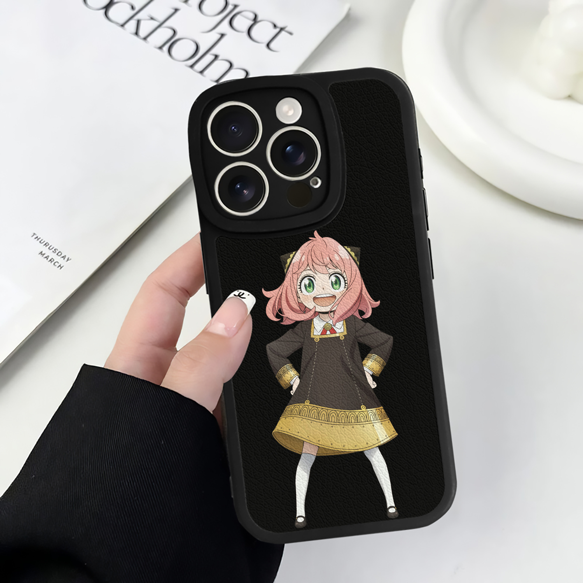 （画像用） SPY×FAMILY间谍家家酒 【iPhone 16シリーズ対応】シリコンスマホケース（レザー調） 材質：シリコン